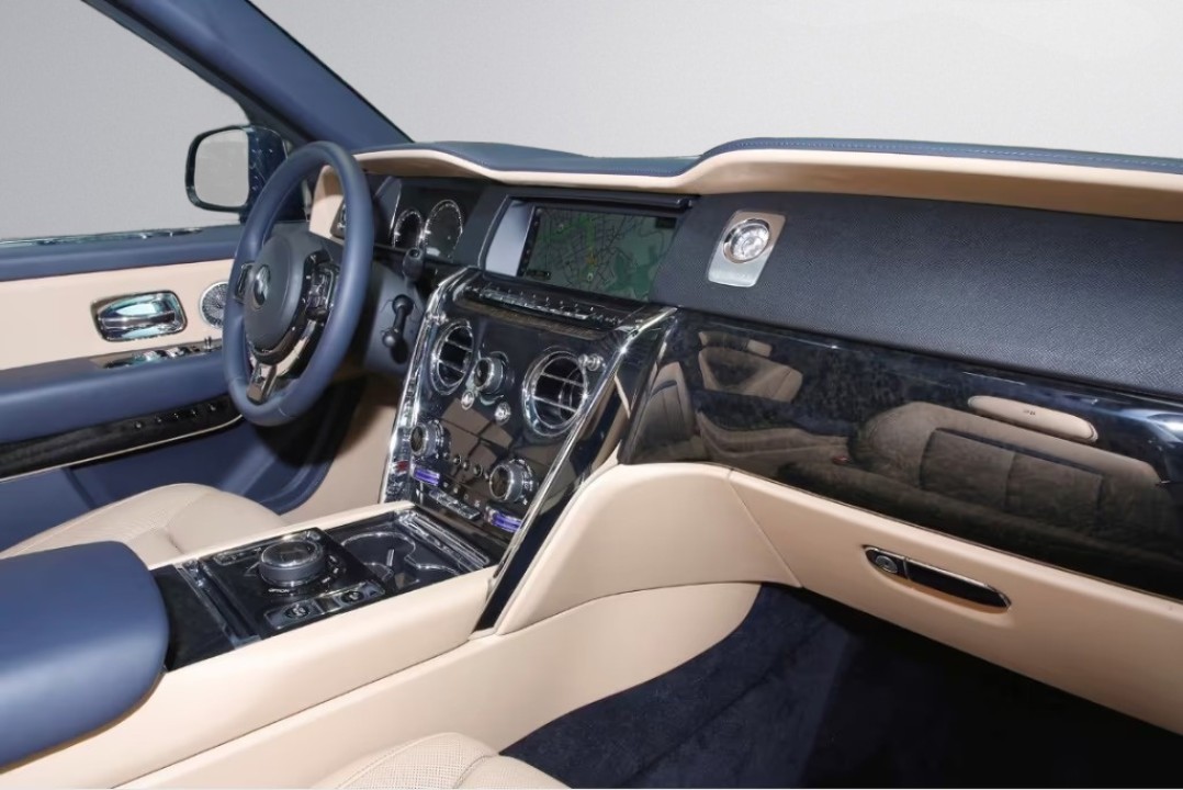 Rolls-Royce Cullinan - foto 9