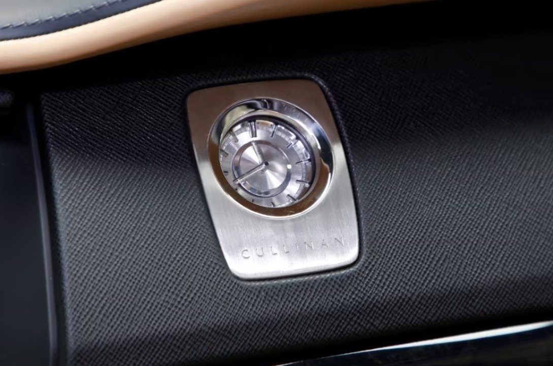 Rolls-Royce Cullinan - foto 16
