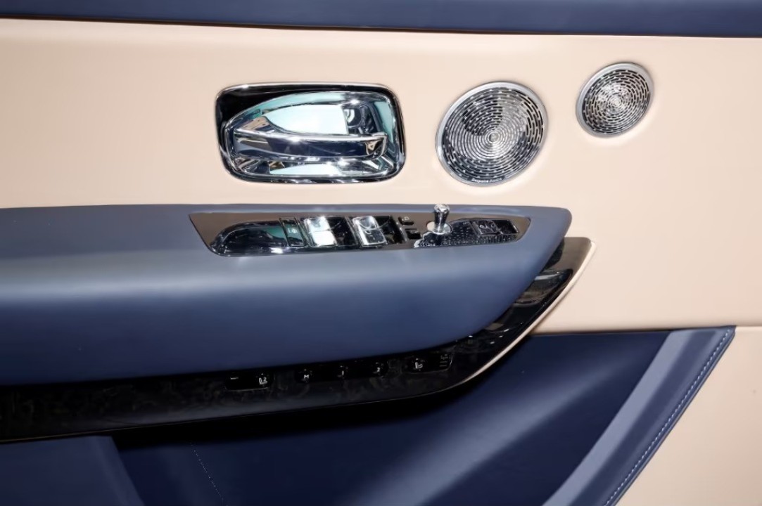 Rolls-Royce Cullinan - foto 18