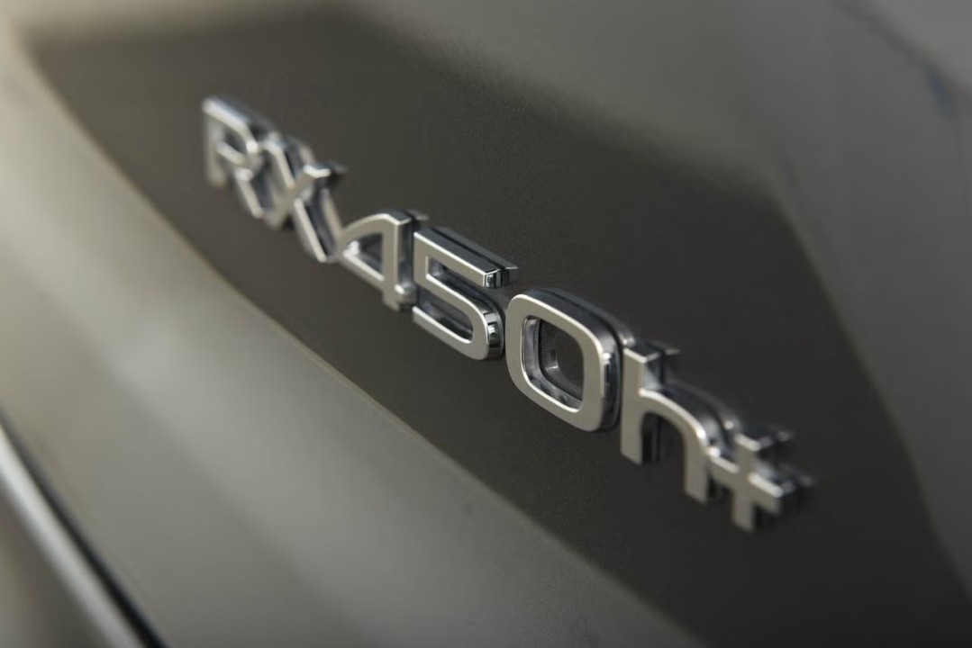Lexus Seria RX 450h+ AWD F-Sport - foto 27