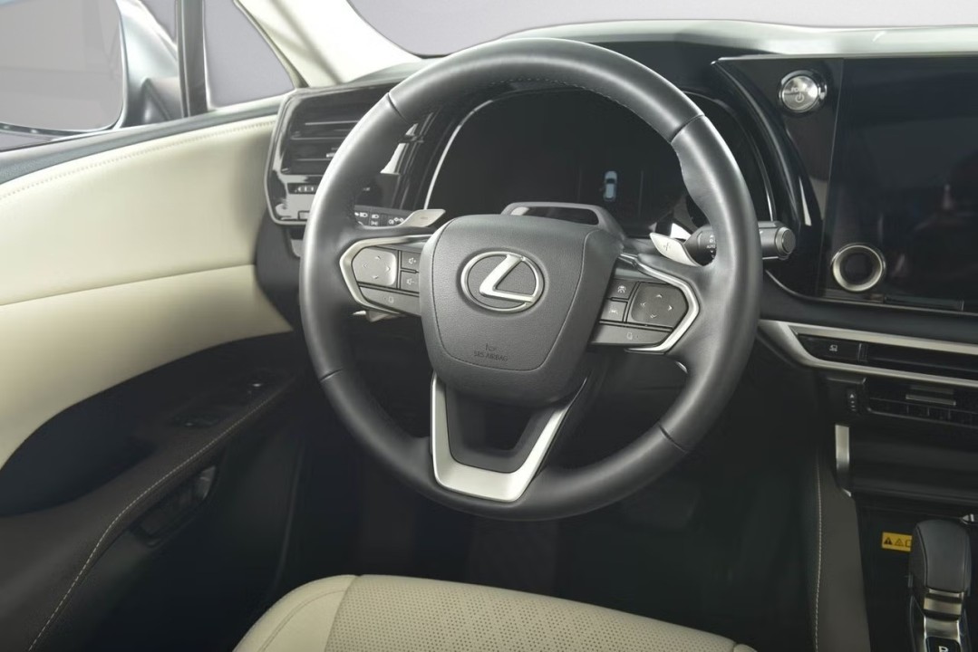 Lexus Seria RX 450h+ AWD F-Sport - foto 7