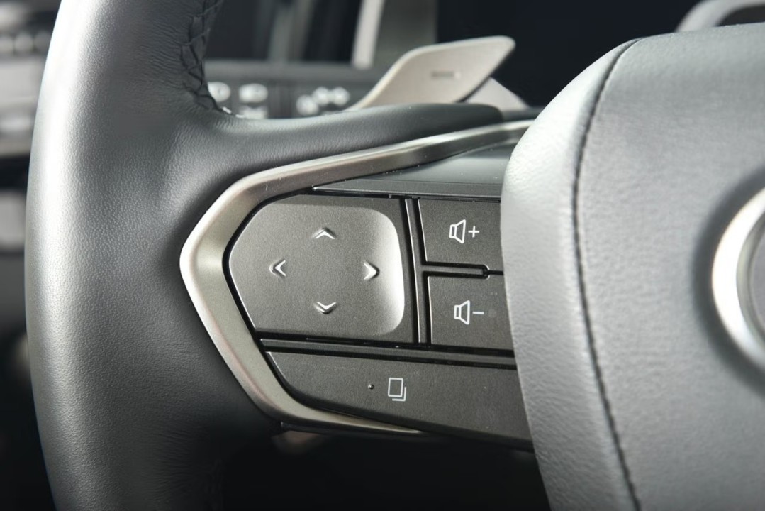 Lexus Seria RX 450h+ AWD F-Sport - foto 10