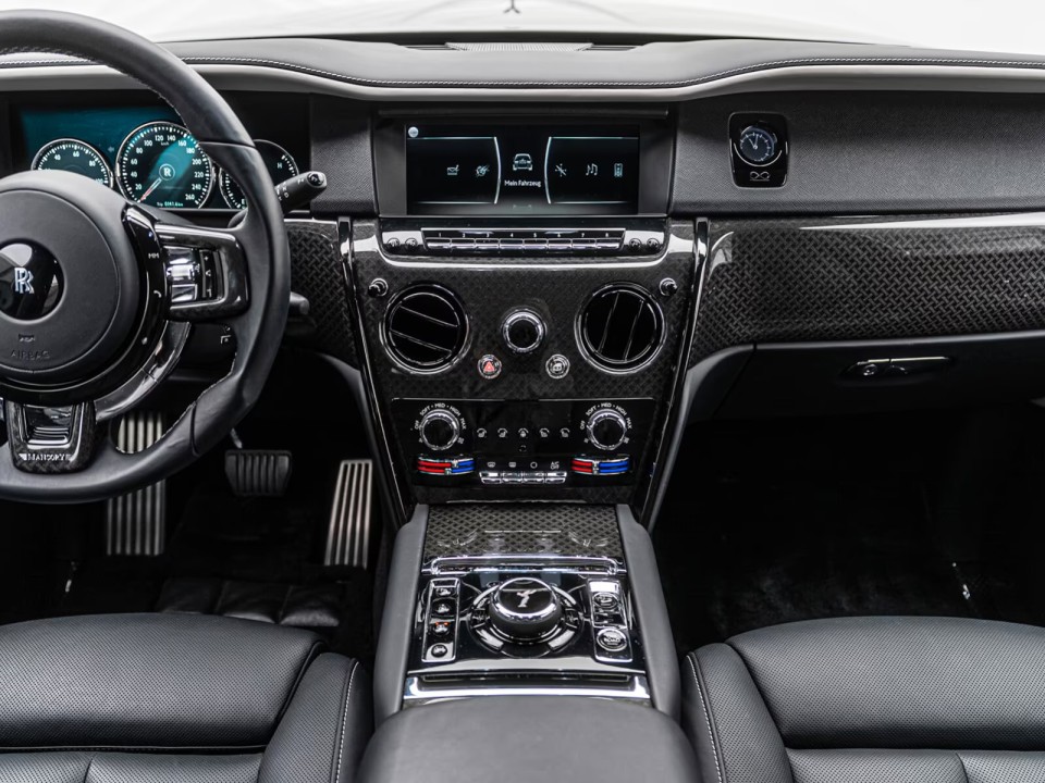 Rolls-Royce Cullinan Black Badge - foto 25