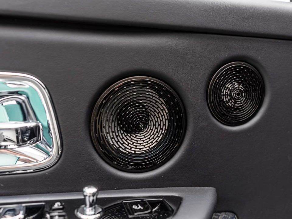 Rolls-Royce Cullinan Black Badge - foto 28