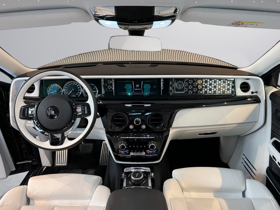 Rolls-Royce Phantom SWB - foto 8