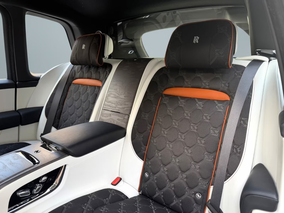 Rolls-Royce Cullinan - foto 11