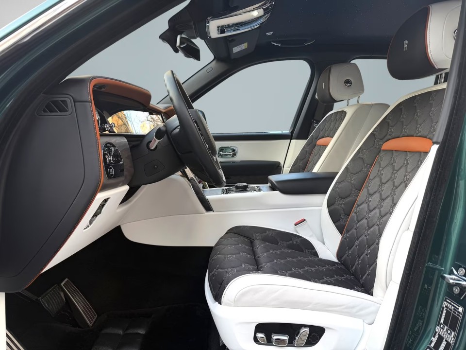 Rolls-Royce Cullinan - foto 10