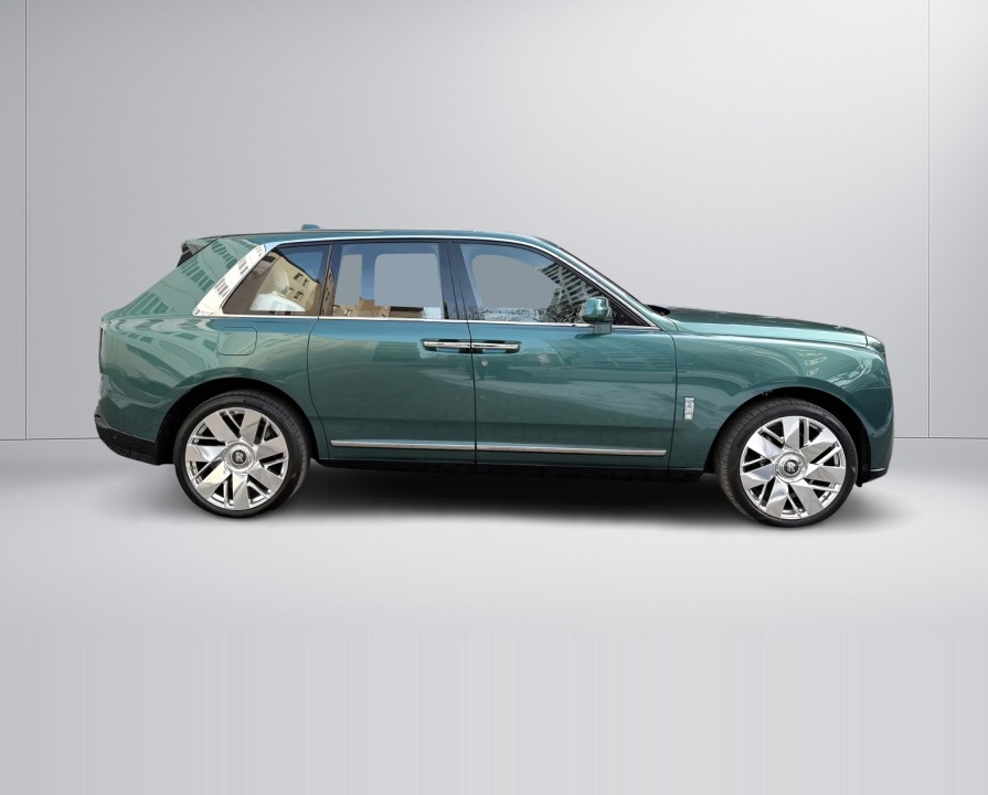 Rolls-Royce Cullinan (2)