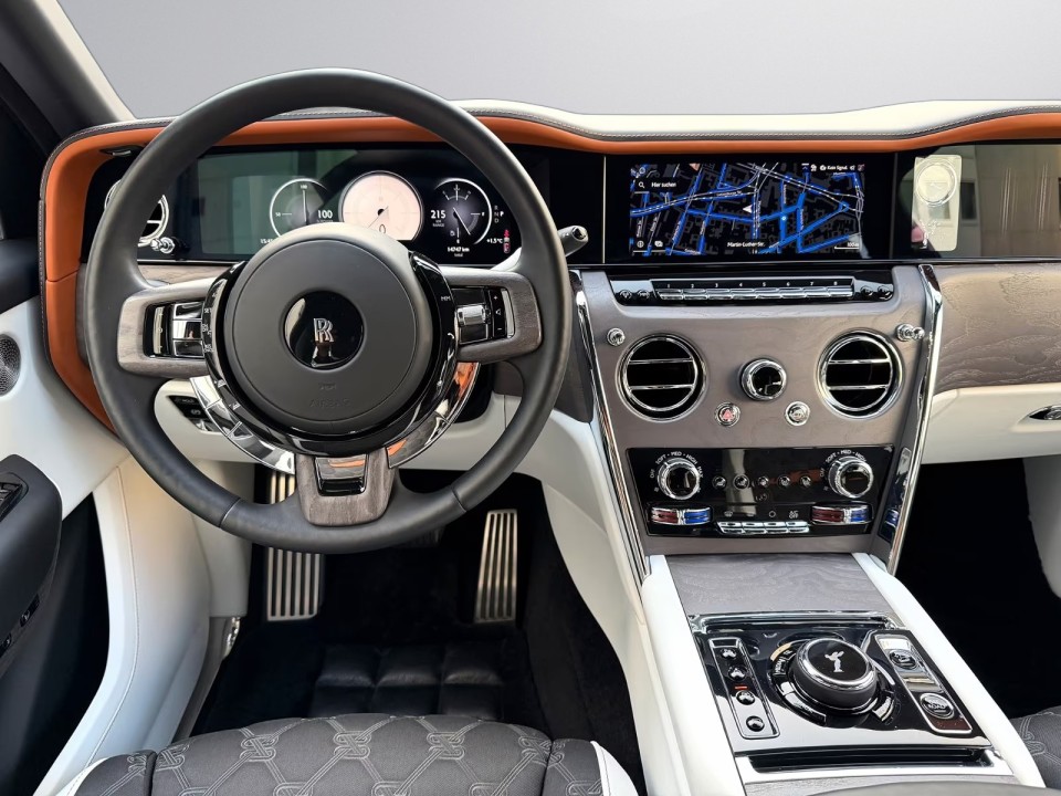 Rolls-Royce Cullinan - foto 19