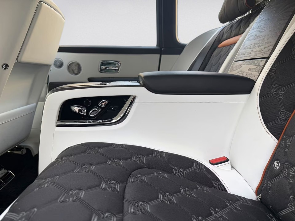 Rolls-Royce Cullinan - foto 30