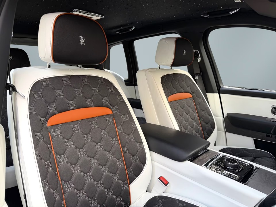 Rolls-Royce Cullinan - foto 14