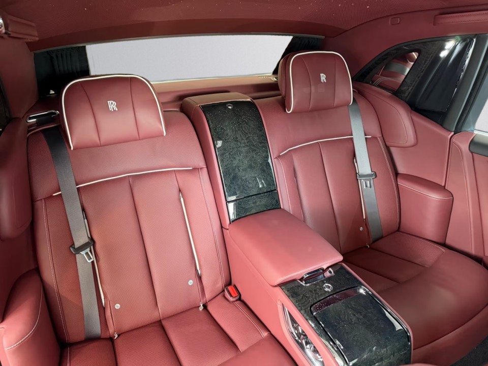 Rolls-Royce Phantom EWB - foto 19