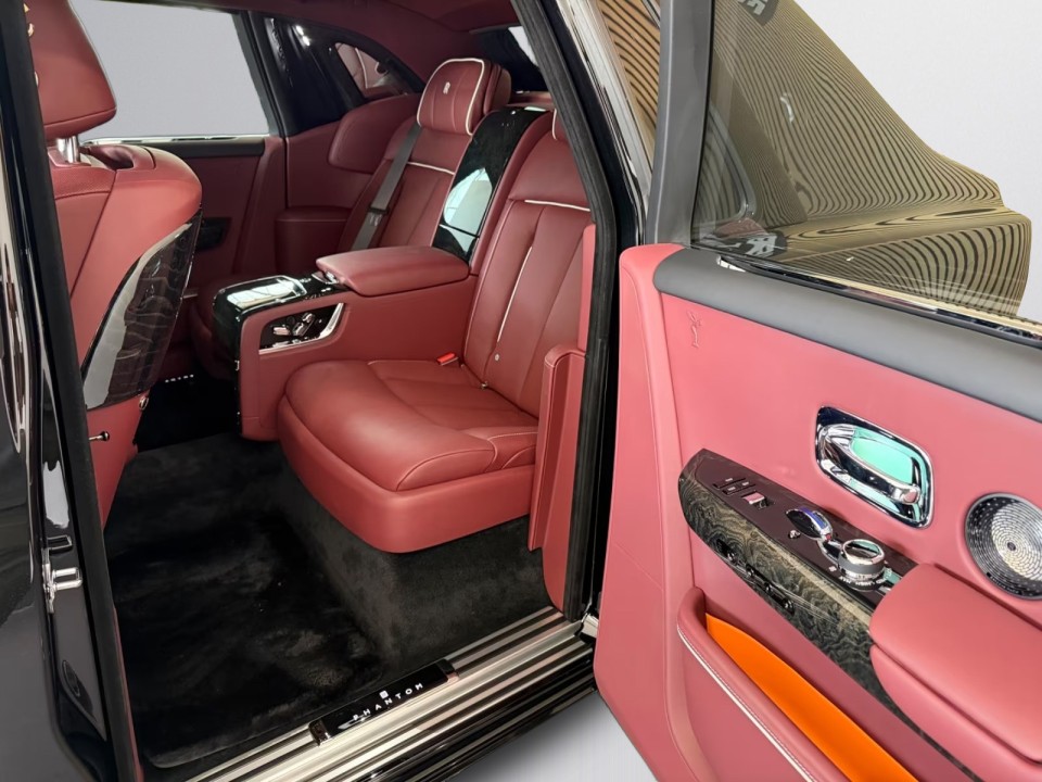 Rolls-Royce Phantom EWB - foto 25