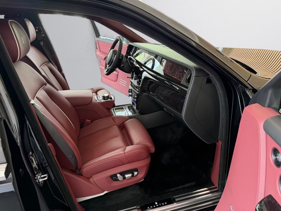 Rolls-Royce Phantom EWB - foto 16