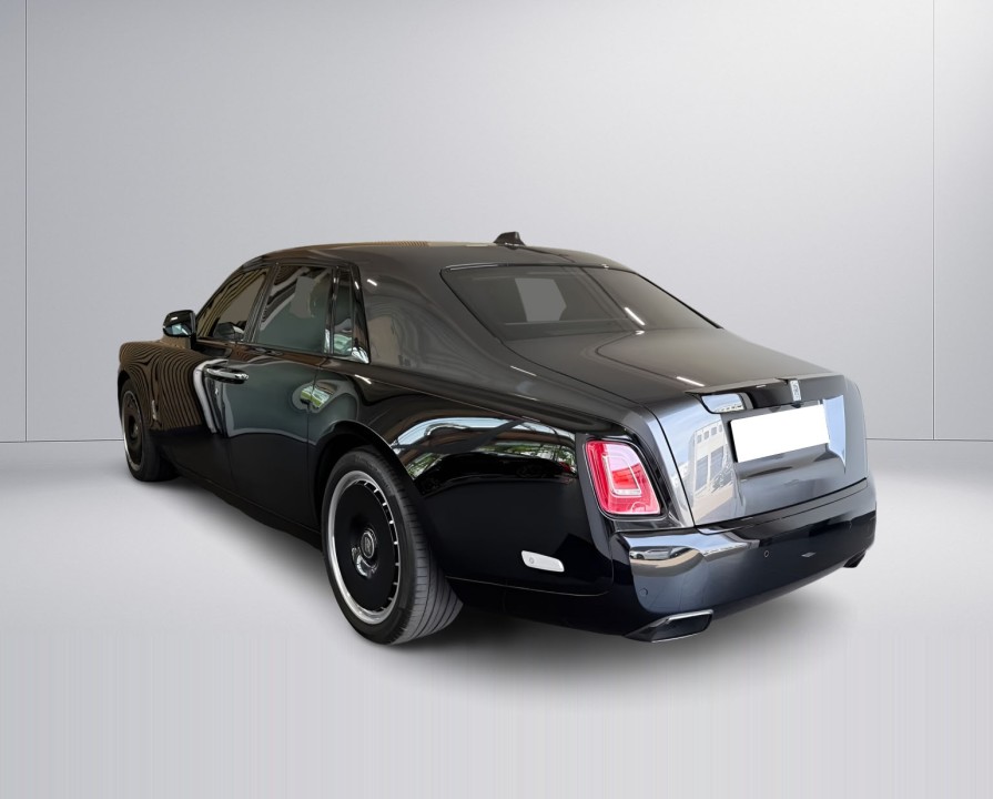 Rolls-Royce Phantom EWB (5)