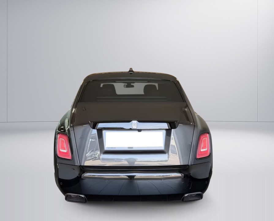 Rolls-Royce Phantom EWB (4)