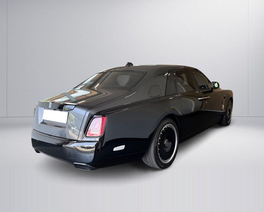 Rolls-Royce Phantom EWB (3)