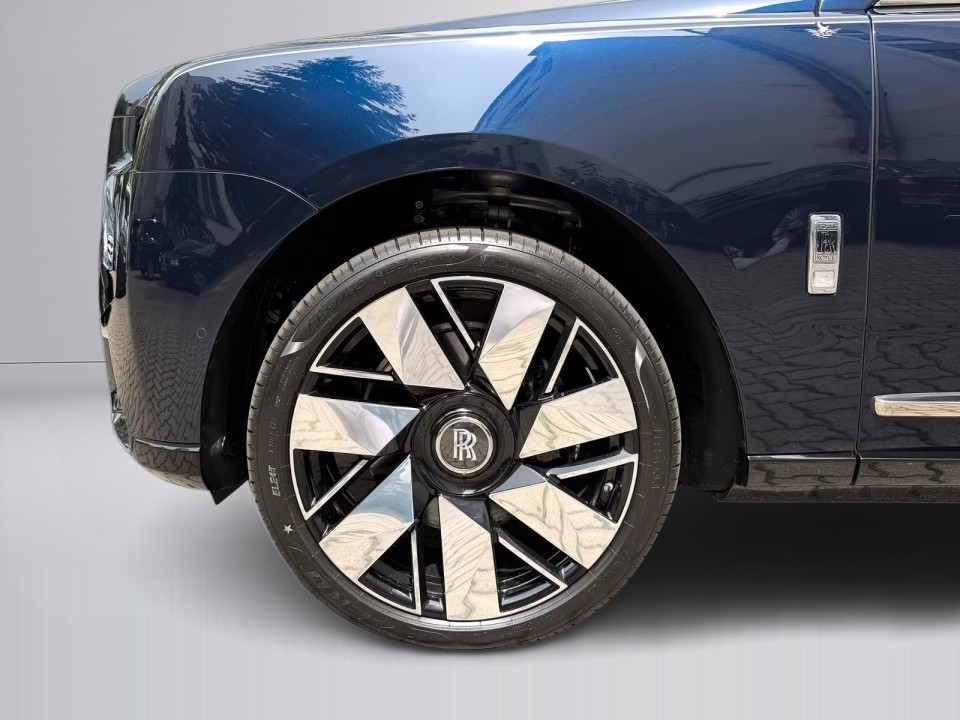 Rolls-Royce Cullinan - foto 32