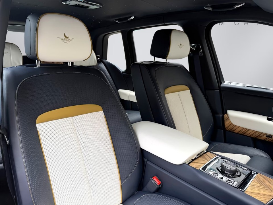 Rolls-Royce Cullinan - foto 15