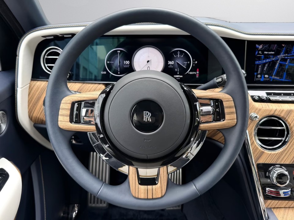 Rolls-Royce Cullinan - foto 21