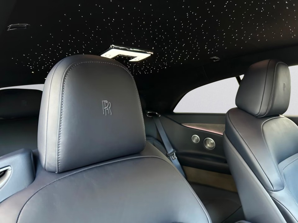 Rolls-Royce Spectre - foto 12
