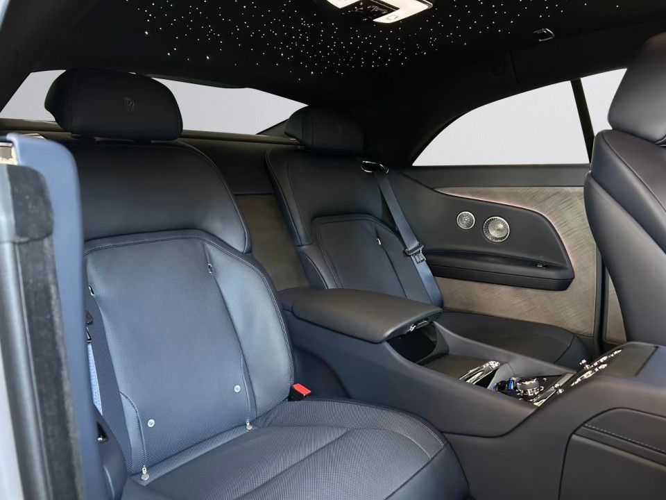 Rolls-Royce Spectre - foto 13