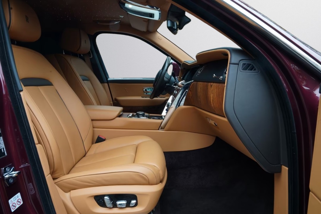 Rolls-Royce Cullinan - foto 16