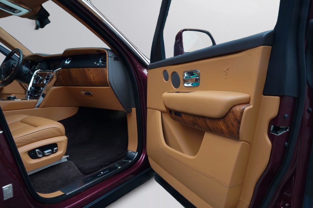 Rolls-Royce Cullinan - foto 18