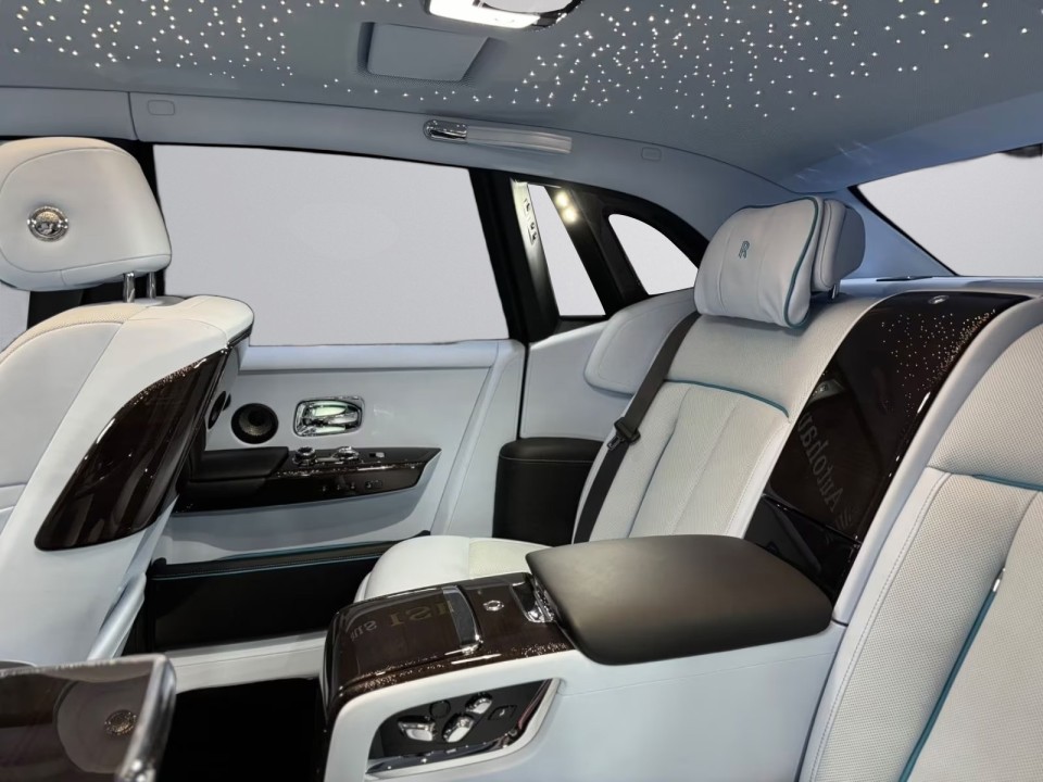 Rolls-Royce Phantom - foto 31
