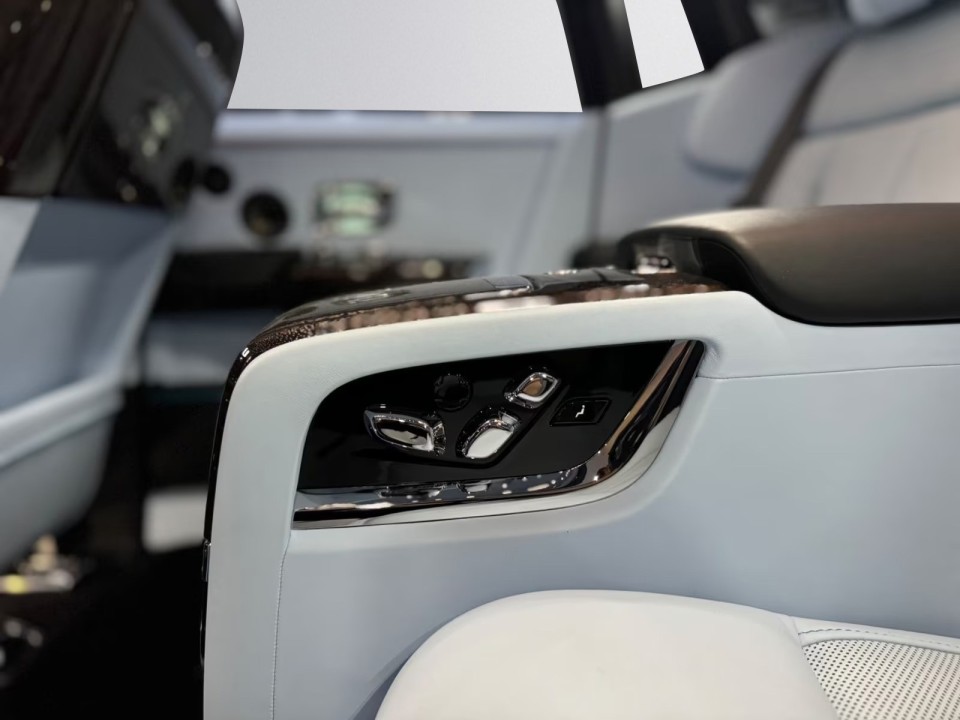 Rolls-Royce Phantom - foto 34