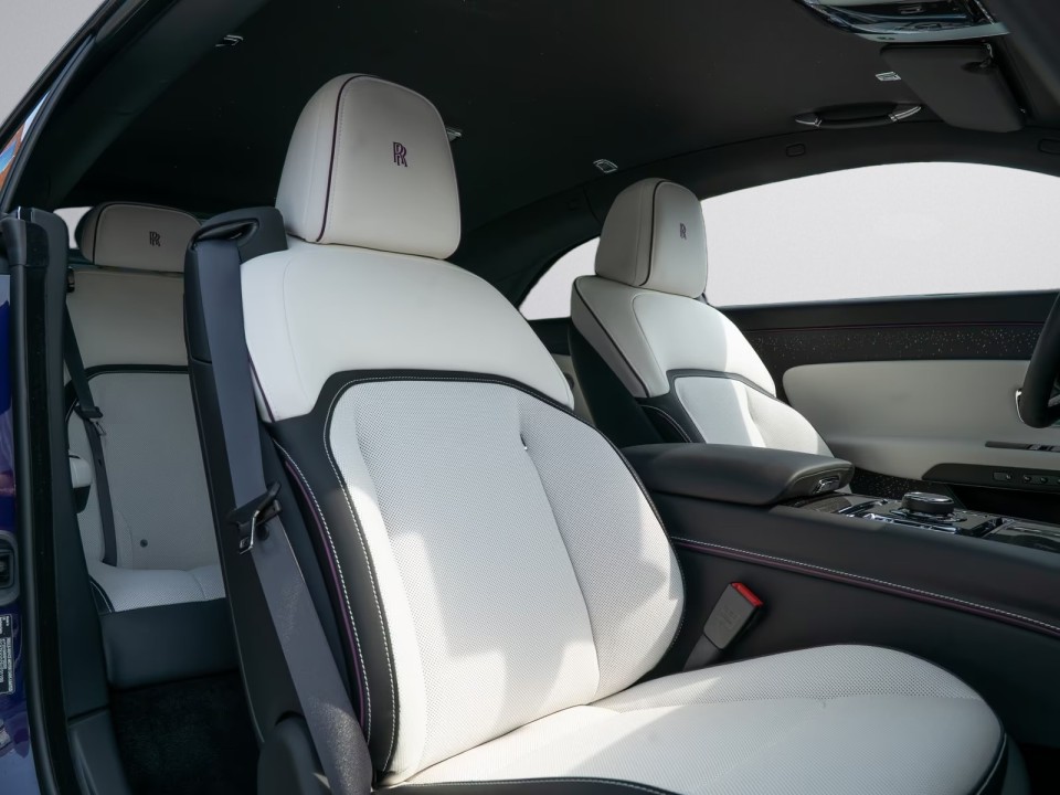 Rolls-Royce Spectre - foto 14