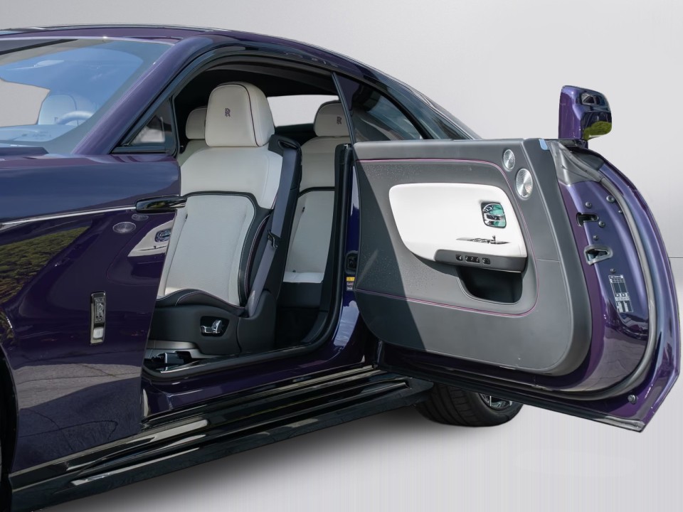 Rolls-Royce Spectre - foto 18