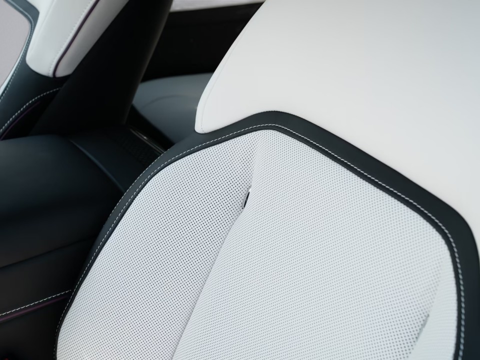 Rolls-Royce Spectre - foto 19