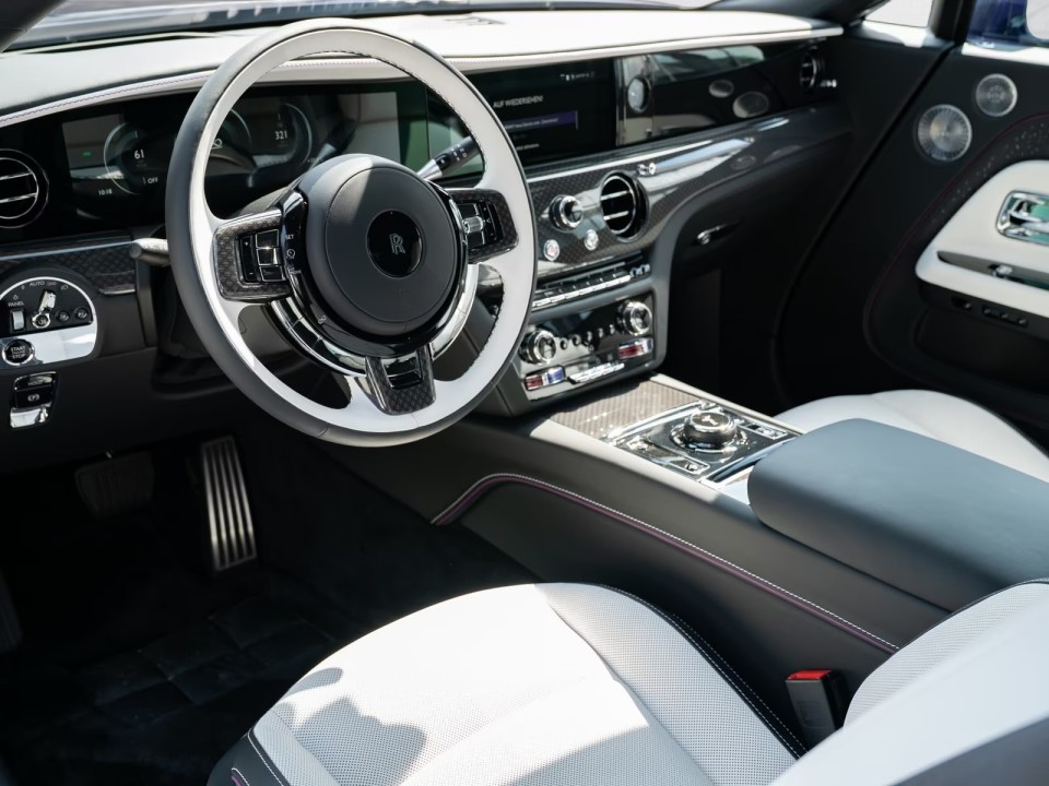 Rolls-Royce Spectre (5)