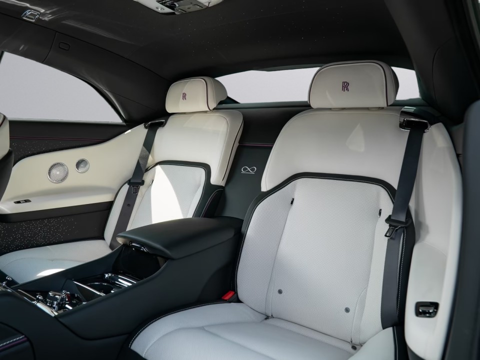 Rolls-Royce Spectre - foto 9