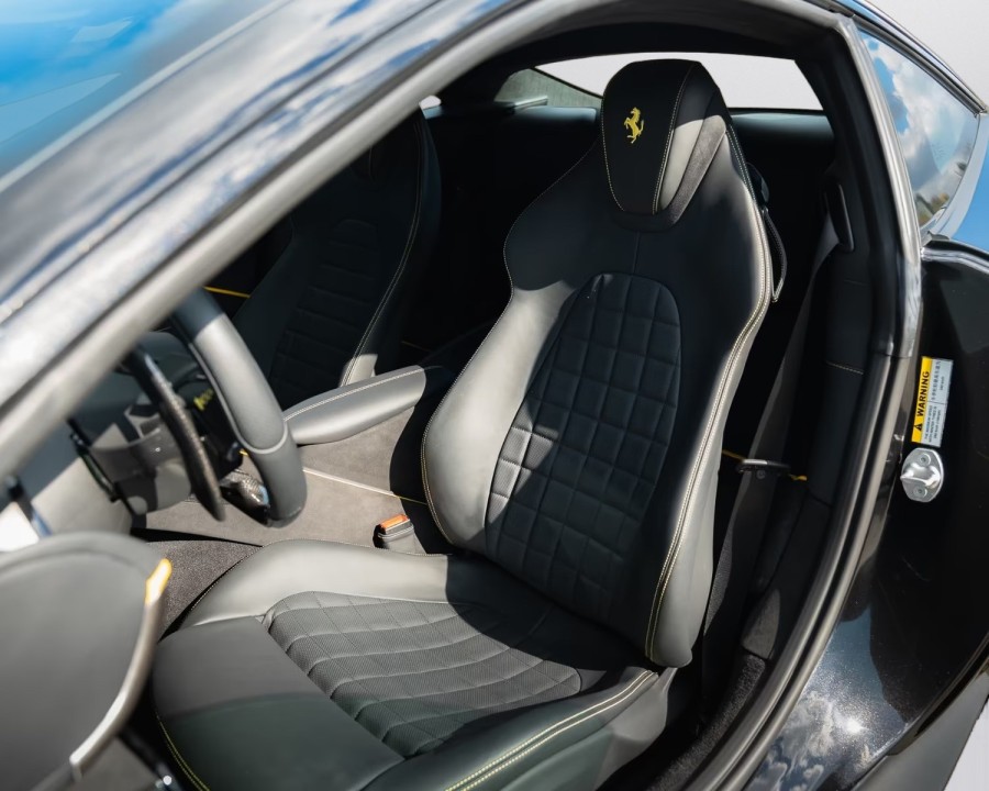 Ferrari Roma - foto 18