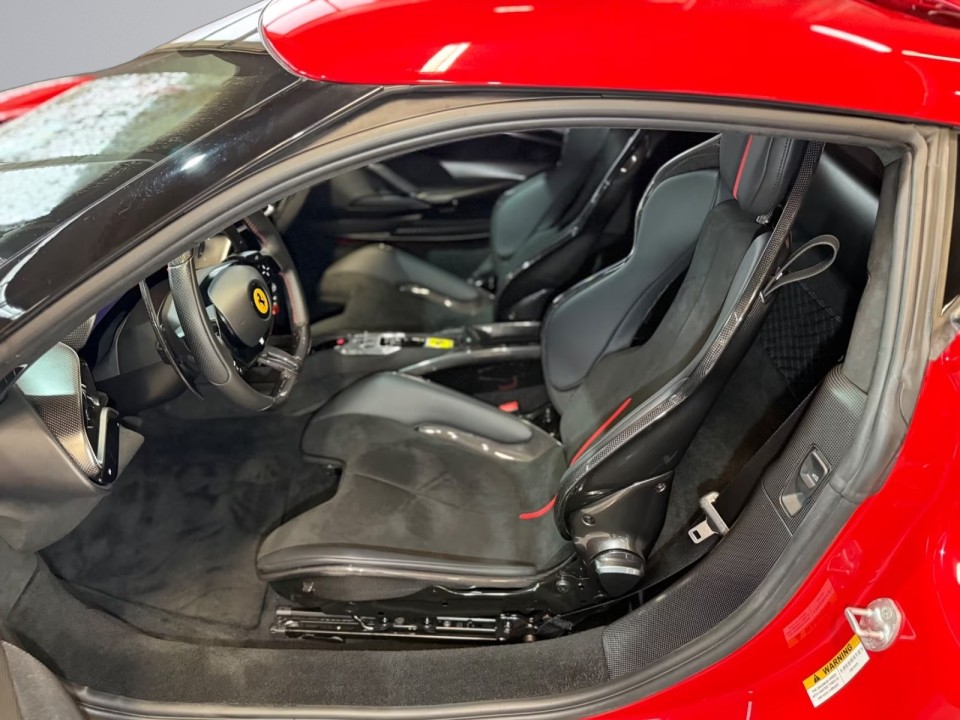 Ferrari 296 GTB - foto 13