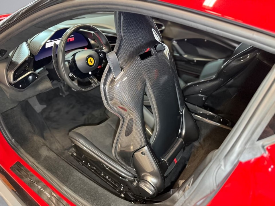 Ferrari 296 GTB - foto 14