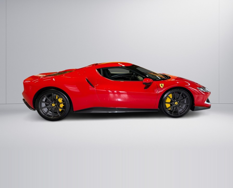 Ferrari 296 GTB (2)