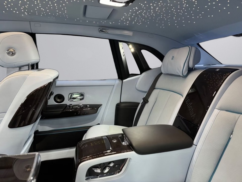 Rolls-Royce Phantom - foto 19