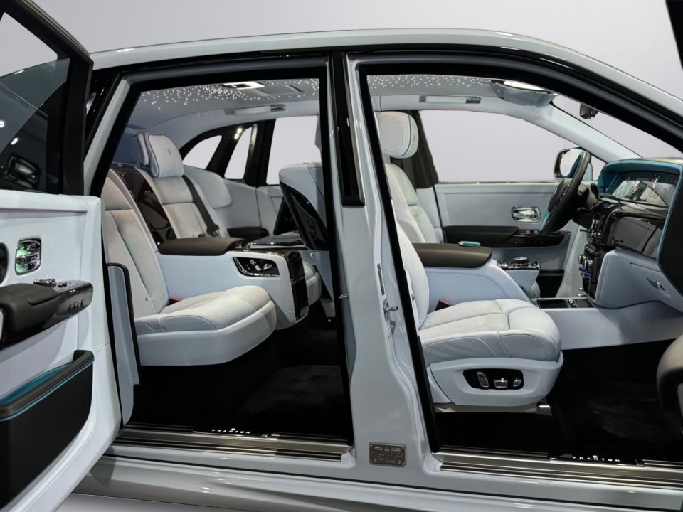 Rolls-Royce Phantom - foto 25