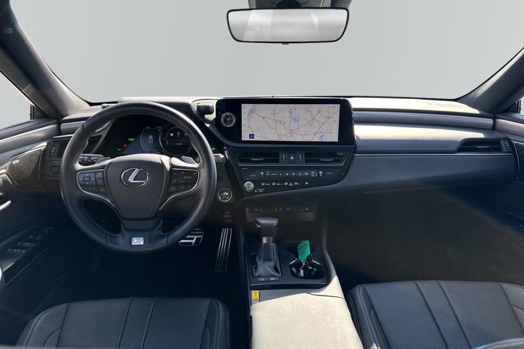Lexus Seria ES 300h F-Sport - foto 13