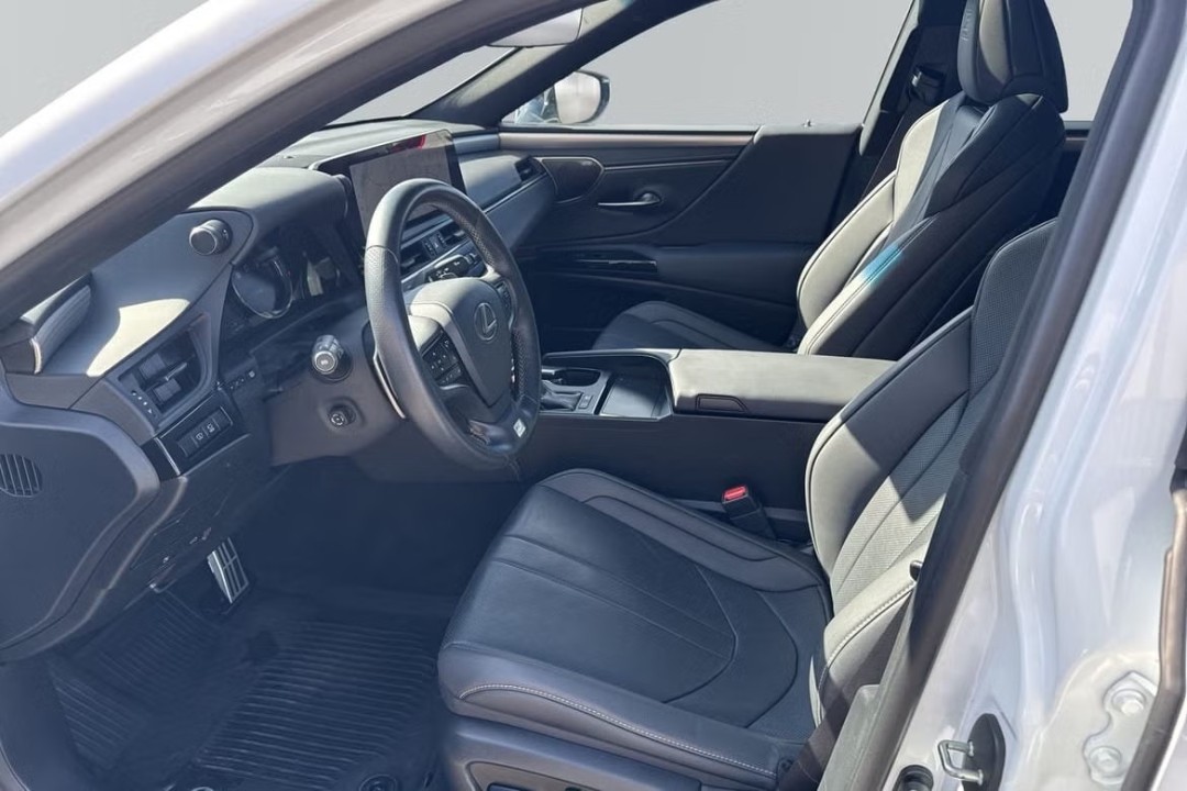 Lexus Seria ES 300h F-Sport - foto 9