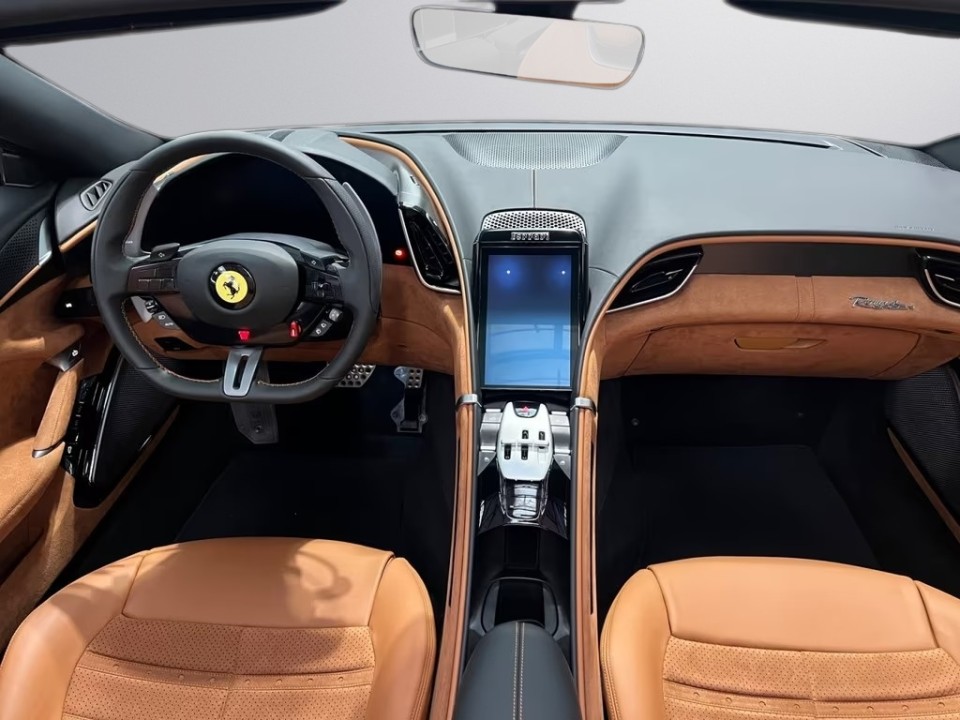 Ferrari Roma Spider - foto 18