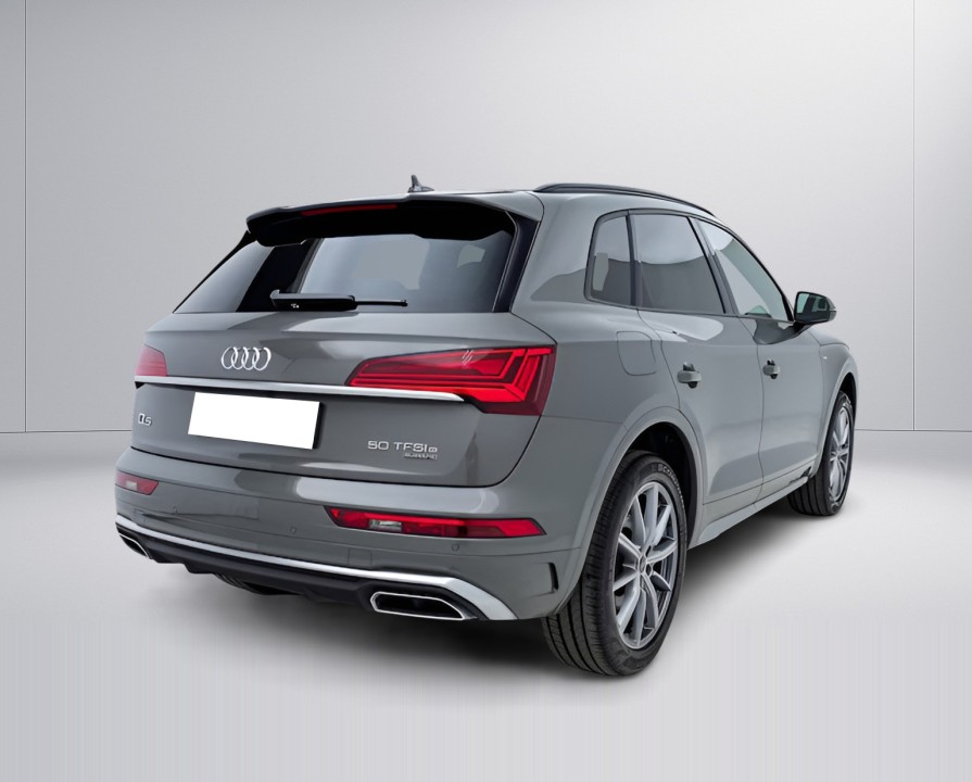 Audi Q5 S line 50 TFSIe Quattro S tronic (2)