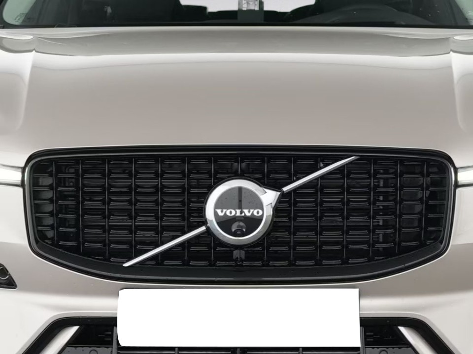 Volvo XC 60 Plus Dark Recharge - foto 13