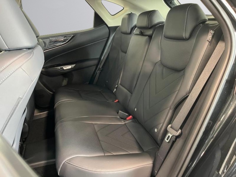 Lexus Seria NX 450h+ AWD Executive - foto 17