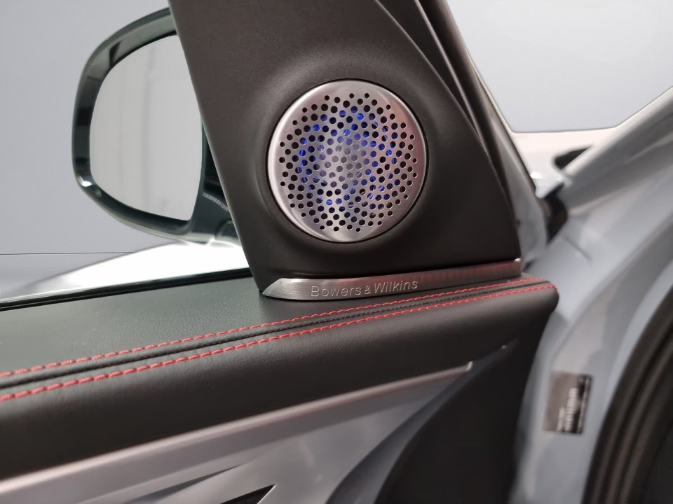 BMW XM Label Red - foto 16