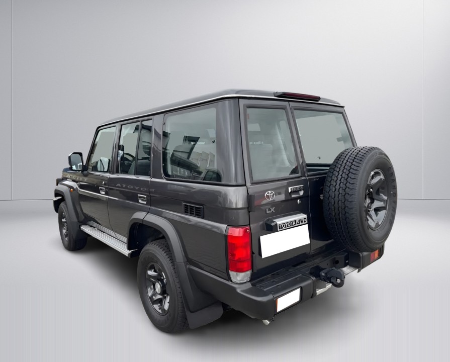 Toyota Land Cruiser GDJ (3)