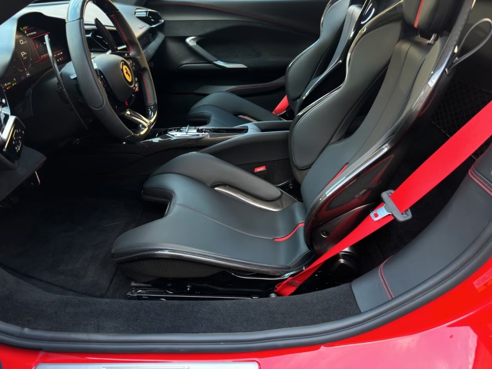 Ferrari 296 GTB - foto 9